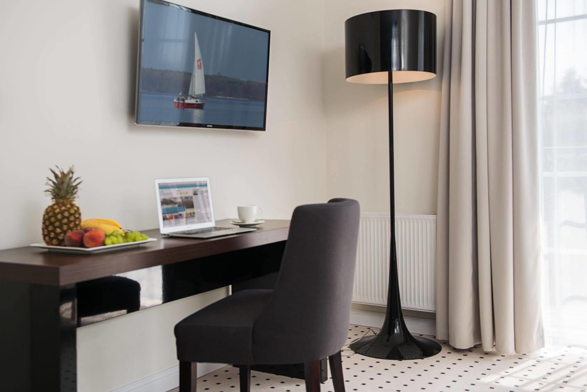 Apartamenty M&M Mikołajki Екстериор снимка