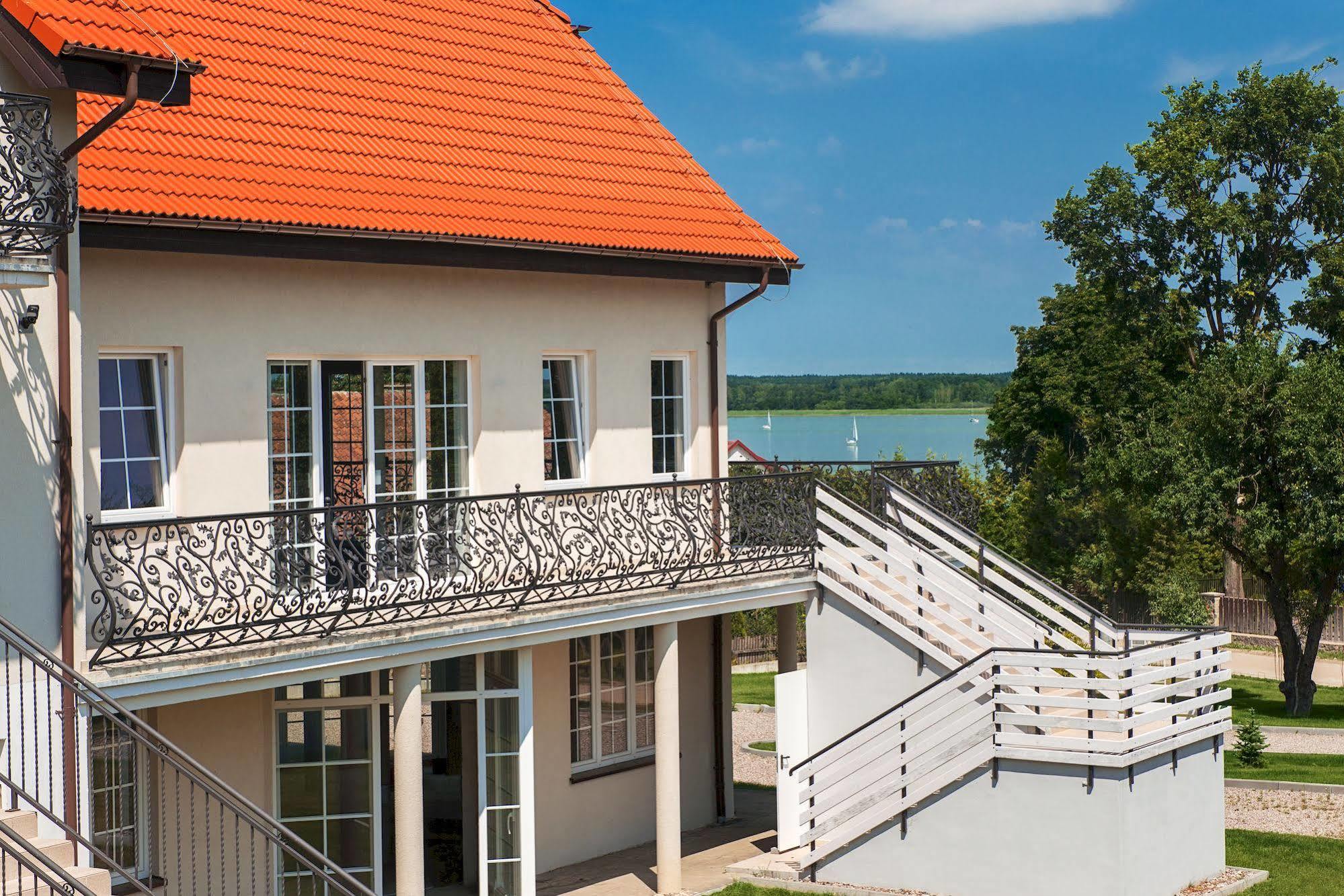 Apartamenty M&M Mikołajki Екстериор снимка